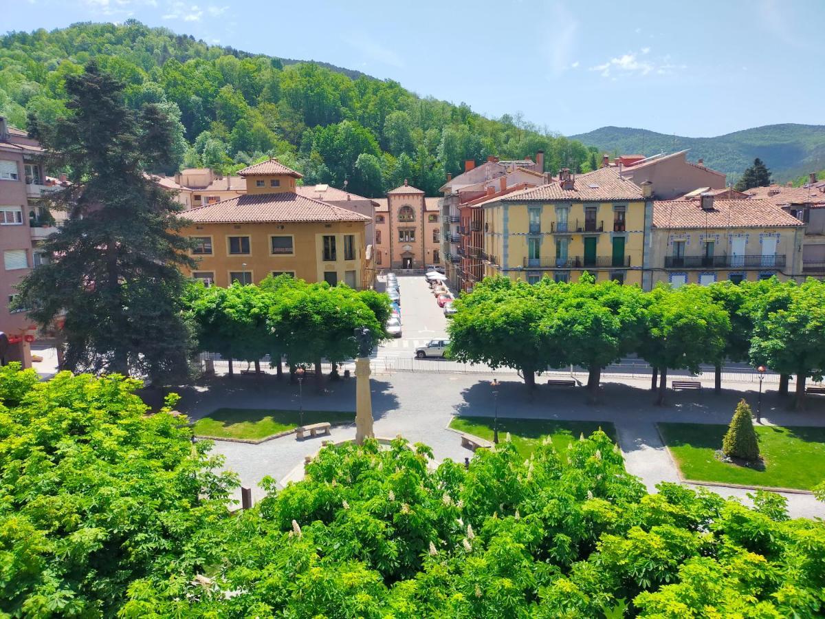 Can Planas Soleado, Amplio Con Vistas Y Parking Sant Joan de les Abadesses Exterior foto
